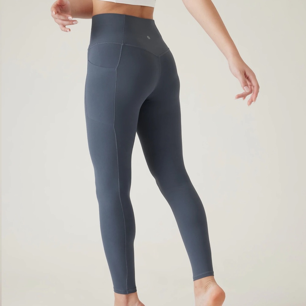Salutation Stash Dark Gray Leggings - Athleta